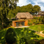 Hoe een mantelzorgwoning of tuinkantoor steeds vaker een plek van rust en comfort wordt